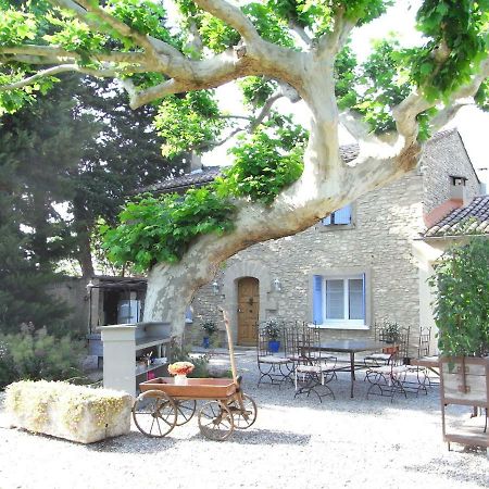 Le Mas Des Hirondelles Otel Saumane-de-Vaucluse Dış mekan fotoğraf