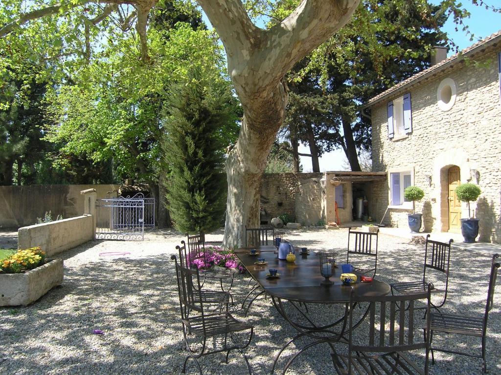 Le Mas Des Hirondelles Otel Saumane-de-Vaucluse Dış mekan fotoğraf