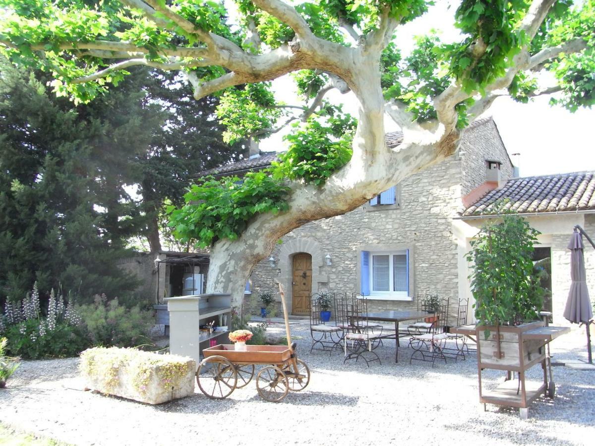 Le Mas Des Hirondelles Otel Saumane-de-Vaucluse Dış mekan fotoğraf