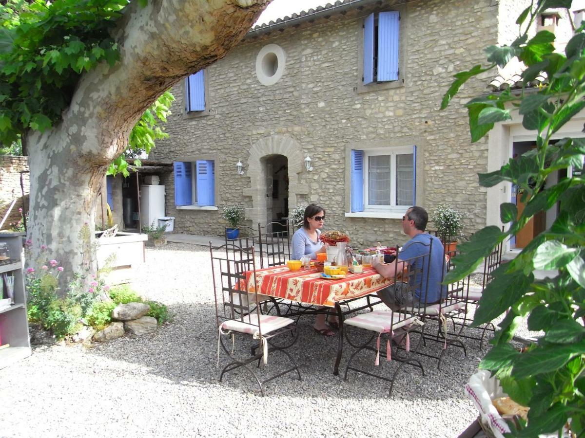 Le Mas Des Hirondelles Otel Saumane-de-Vaucluse Dış mekan fotoğraf